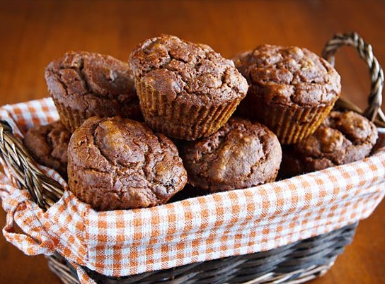 vegan pumpkin-walnut-muffins