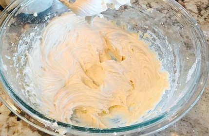 Vegan-Vanilla-Buttercream-Frosting-Recipe
