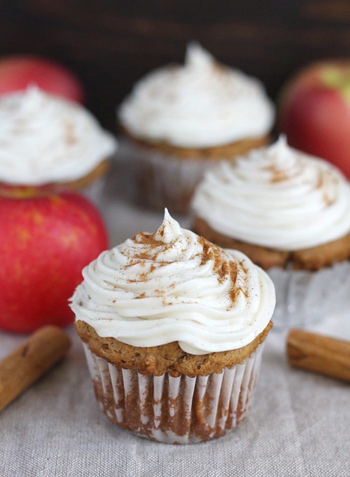 APPLE CIDER CUPCAKES WITH CINNAMON CREAM CHEESE FROSTING