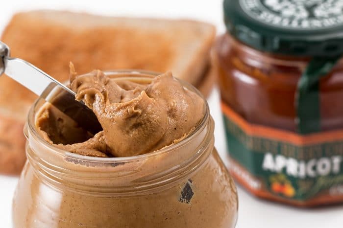 high protein vegan snacks: peanut butter spread